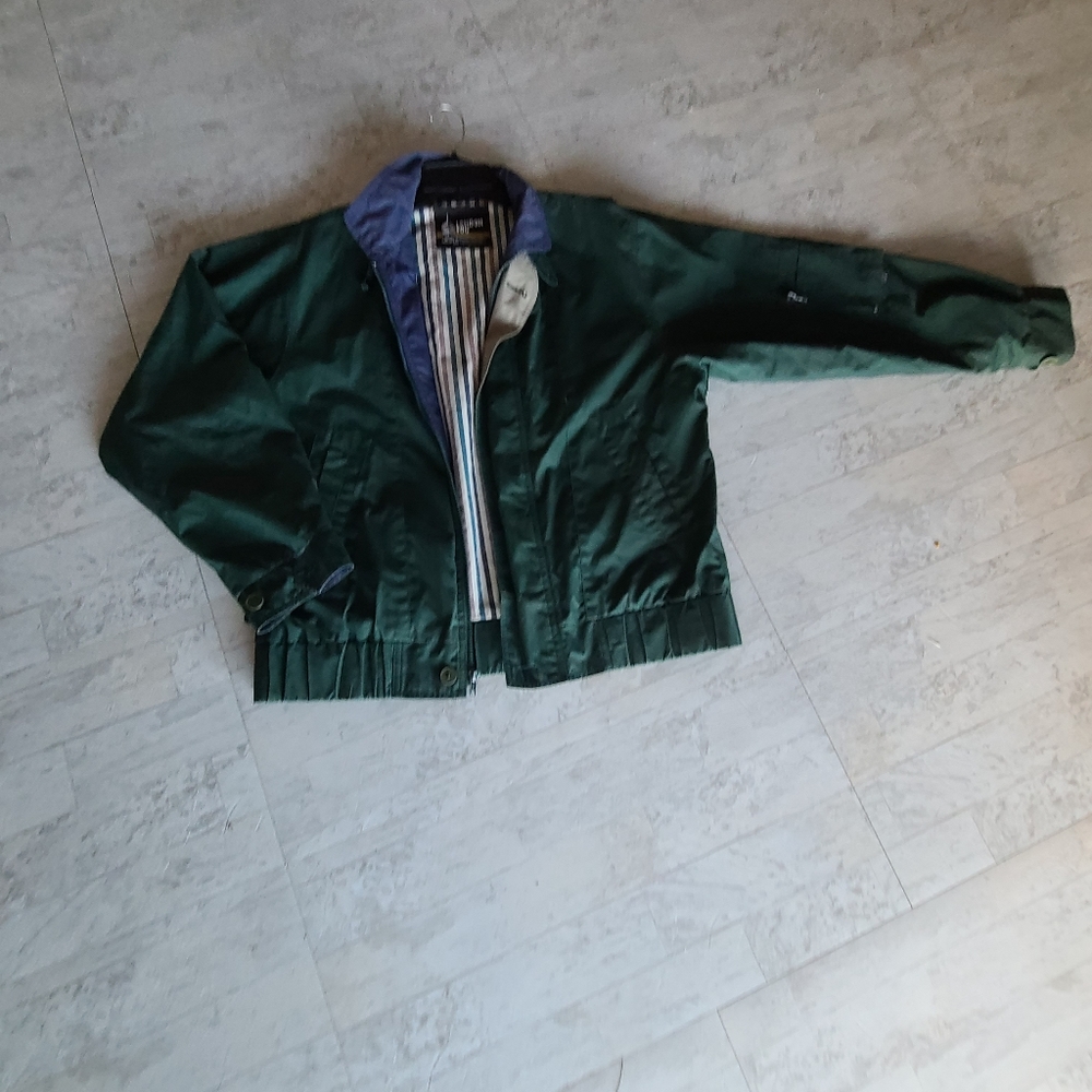 London Fog jacket. This jacket is in great shape. It is not new. Green, zipper,